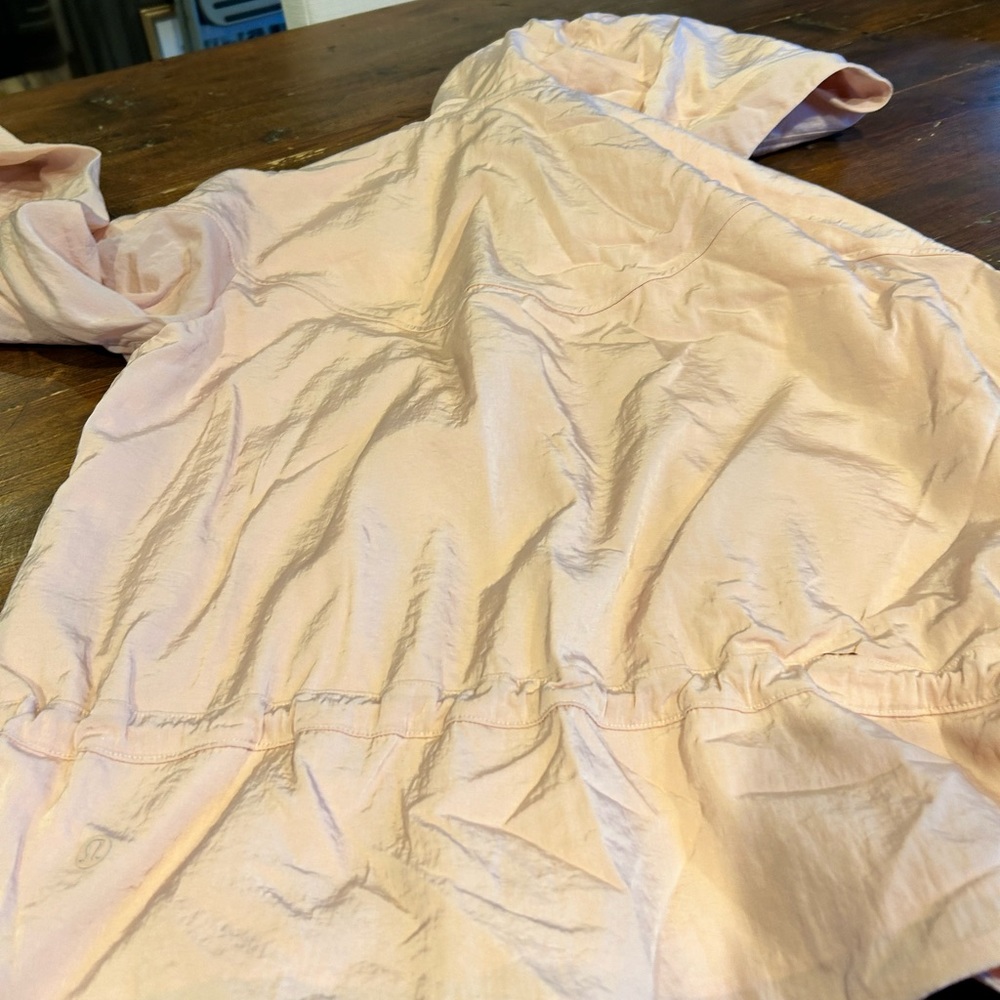 Lululemon light jacket - Picture 3 of 5